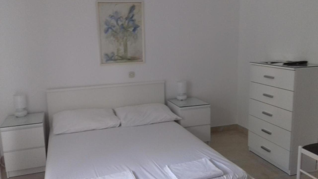 Apartments Lara Podgora Luaran gambar