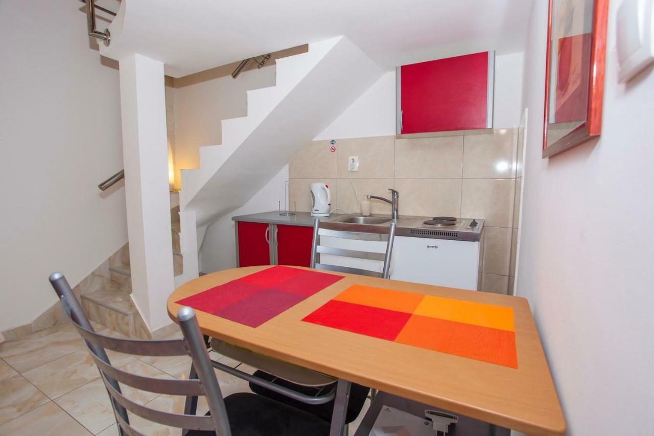 Apartments Lara Podgora Luaran gambar