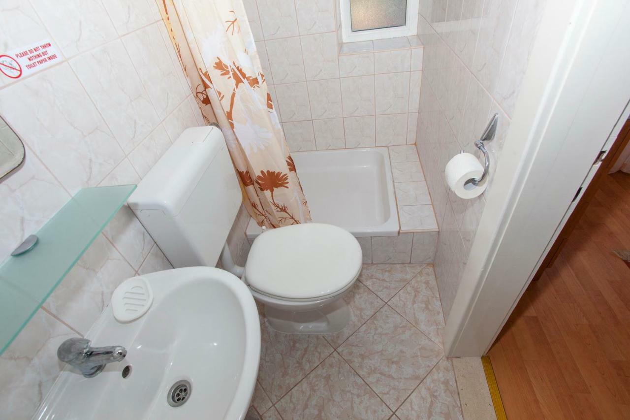 Apartments Lara Podgora Luaran gambar